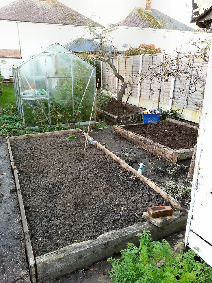 A Quick Kitchen Garden Update: 2 and a Half Raised Beds! - Real Men Sow